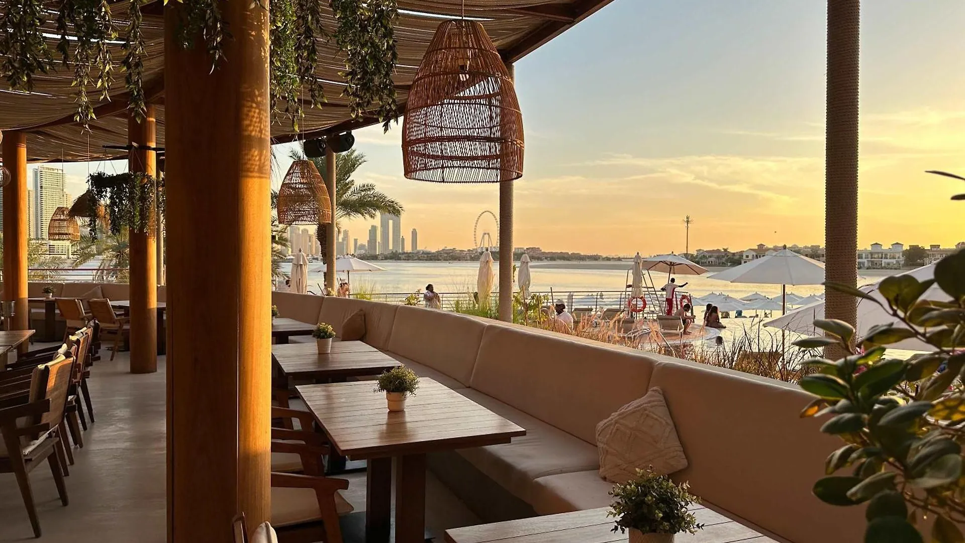 Sunset View Apartment In Oceana Ντουμπάι