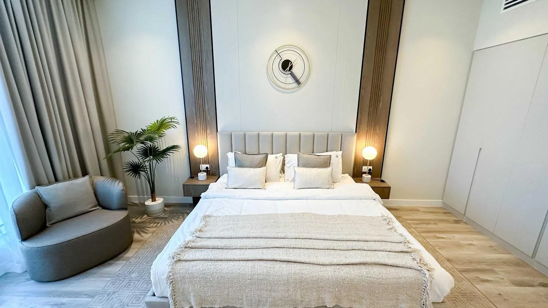 Sunset View Apartment In Oceana Ντουμπάι