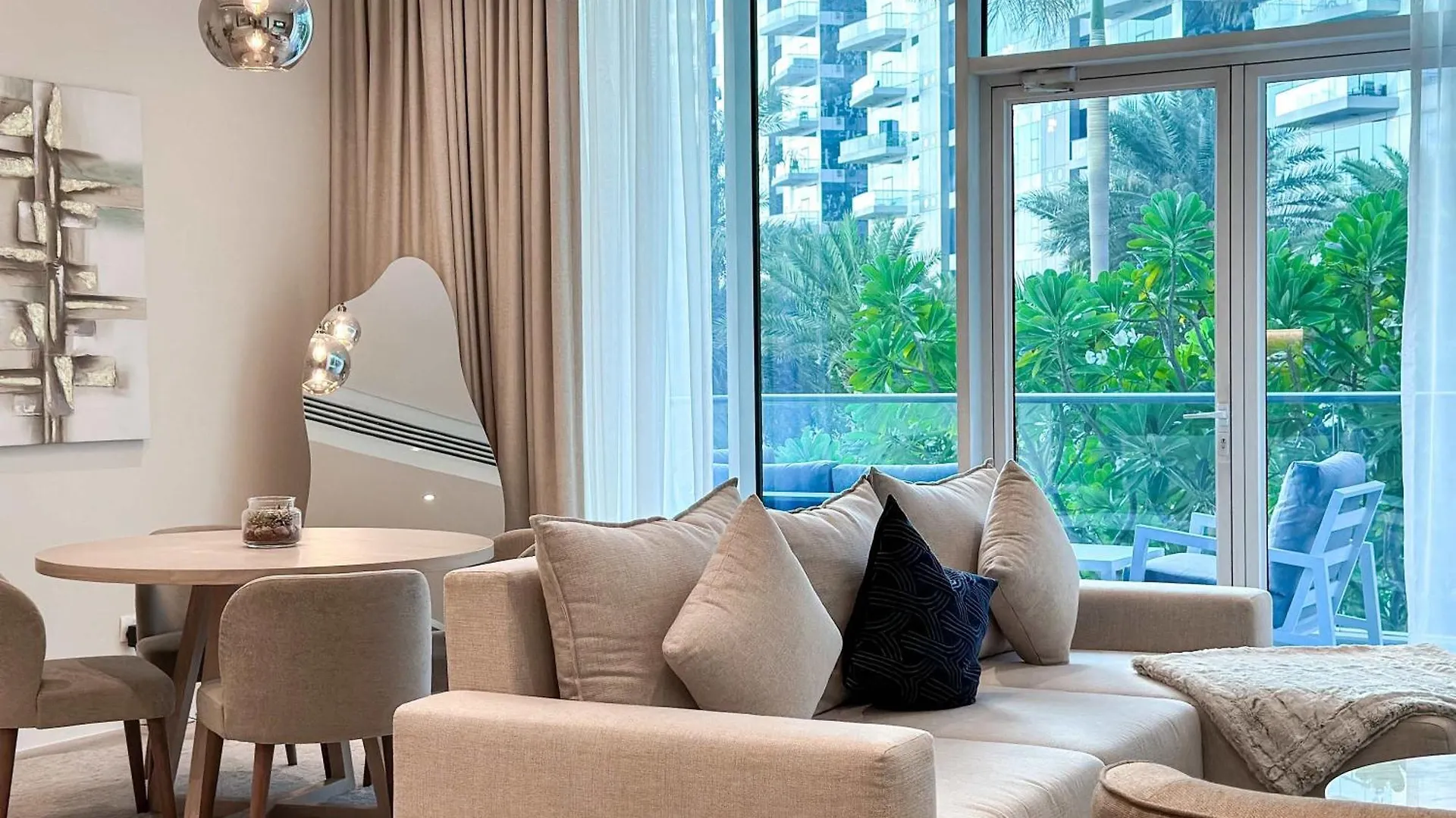 Sunset View Apartment In Oceana Ντουμπάι