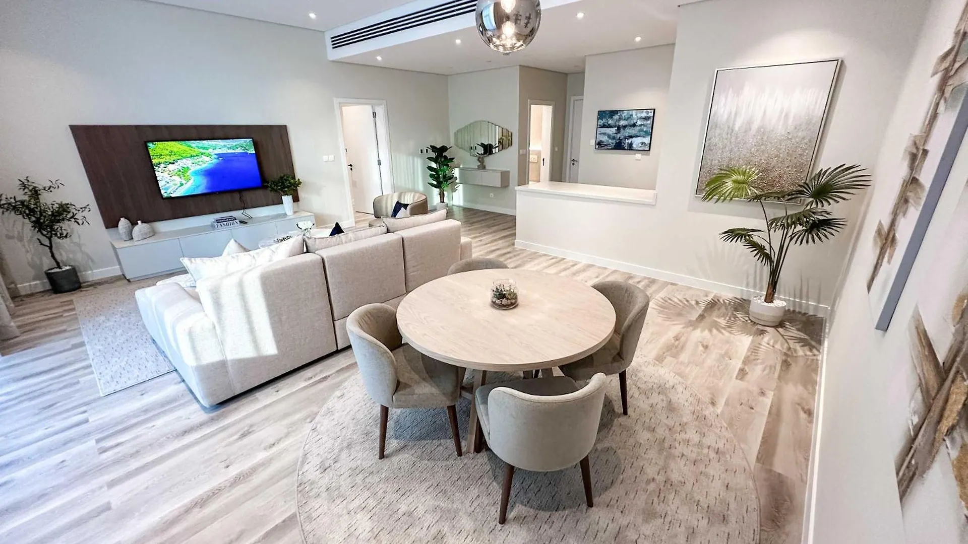 Sunset View Apartment In Oceana Ντουμπάι